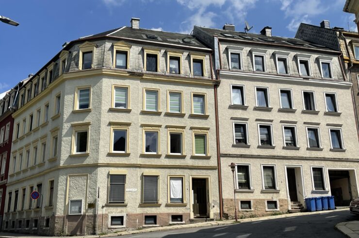 Vollvermietetes Mehrfamiliendoppelhaus (1 GE, 13 WE) in zentraler Lage der Oberstadt von Annaberg-B. – 7,37 % Rendite